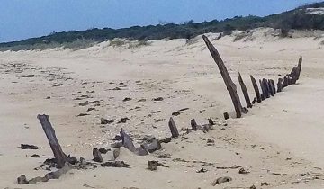 Shipwreck on 90 Mile Beach
